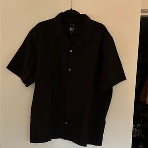 GAP Classic Black Button-Up Shirt